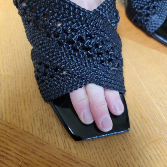 Dolce Vita, Black crochet front high heel sandal, Size 81/2M - Picture 3 of 6